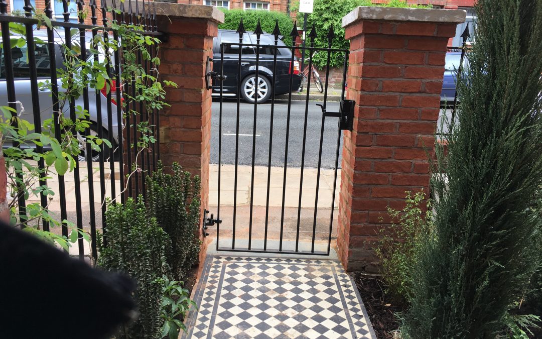 Small and Smart Front Garden Hampstead